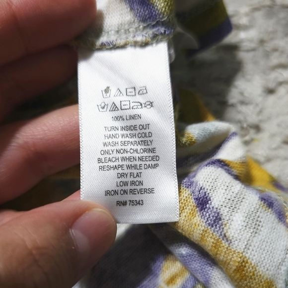 RACHEL ZOE 100% Linen Short Sleeve Multi Color Leaf Blouse, Button Back w/ Vent - Picture 11 of 15